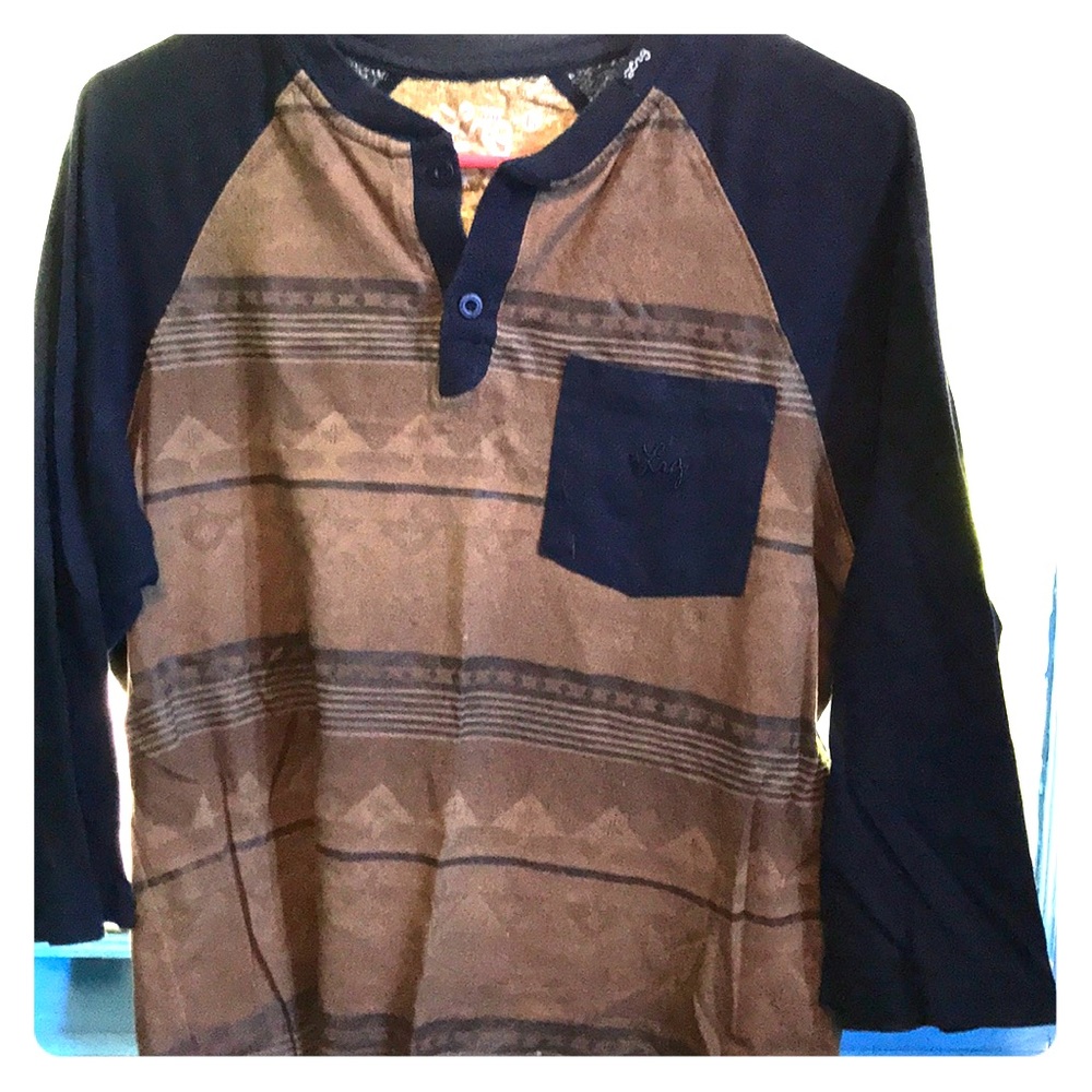 LRG 3/4 sleeve shirt